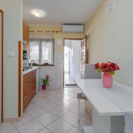 Apartmán Lauschiges Nur 400 Meter Zum Mit Parkplatz, Waschmaschine, Garten *