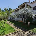 Apartment Lauschiges Nur 400 Meter Zum Mit Parkplatz, Waschmaschine, Garten