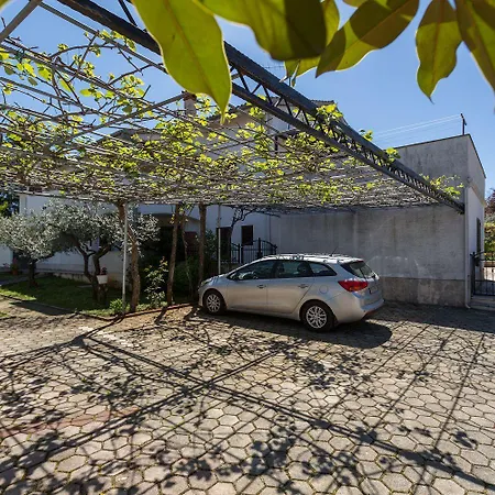 Lauschiges Nur 400 Meter Zum Mit Parkplatz, Waschmaschine, Garten