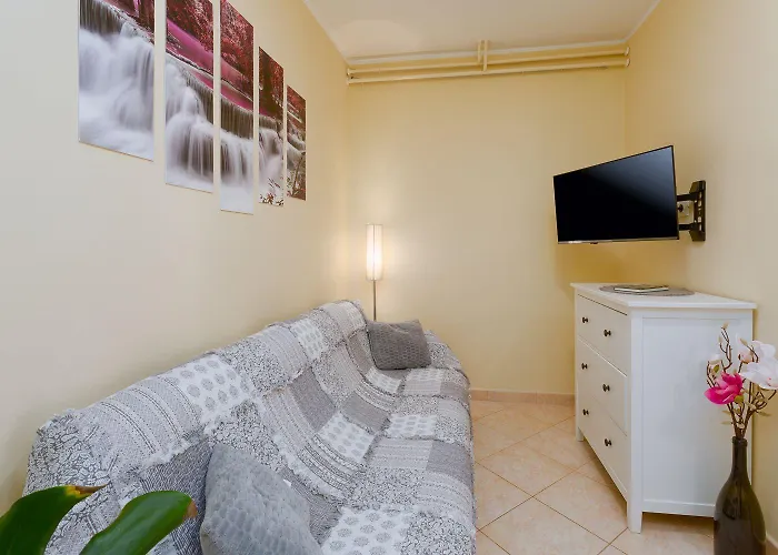 Lauschiges Nur 400 Meter Zum Mit Parkplatz, Waschmaschine, Garten *